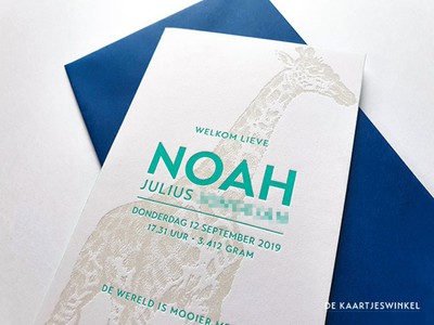 Letterpress-lichtgrijs-turquoise-giraf-Noah2